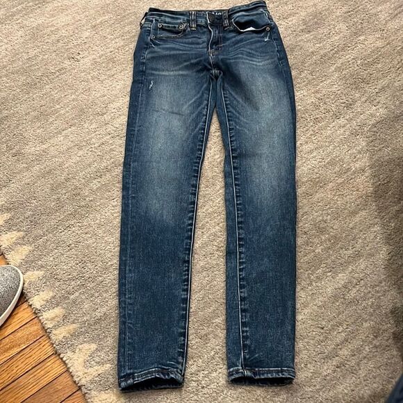 COPY - American Eagle Size 2 Women’s Jeans - Picture 1 of 7
